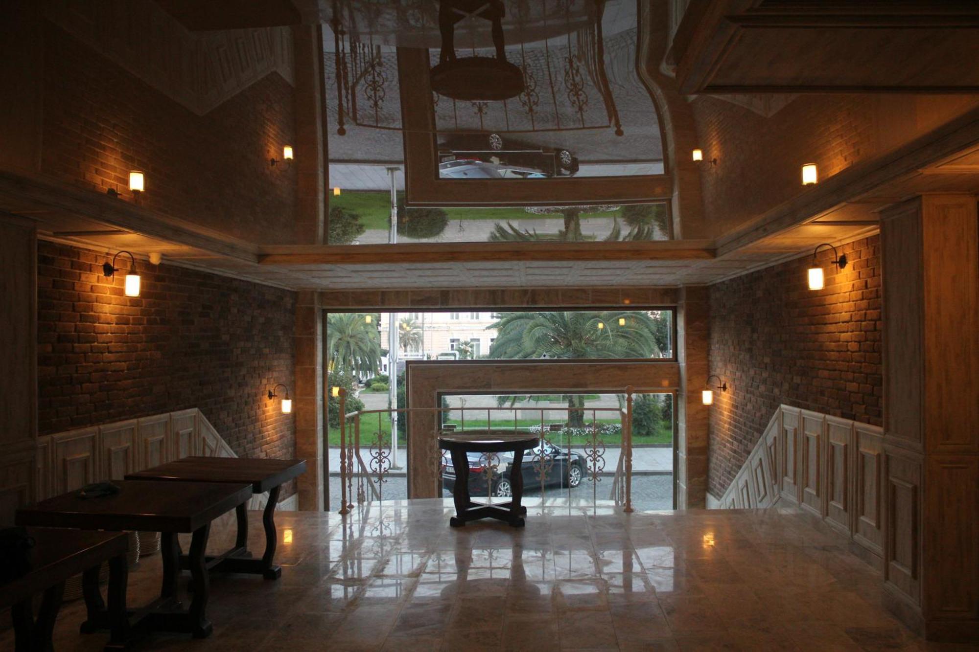 Melini Boutique Hotel Батумі Екстер'єр фото