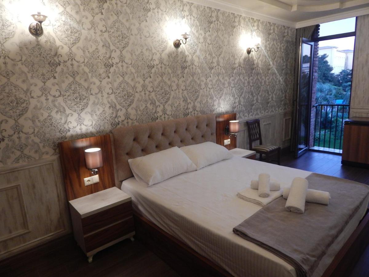 Melini Boutique Hotel Батумі Екстер'єр фото