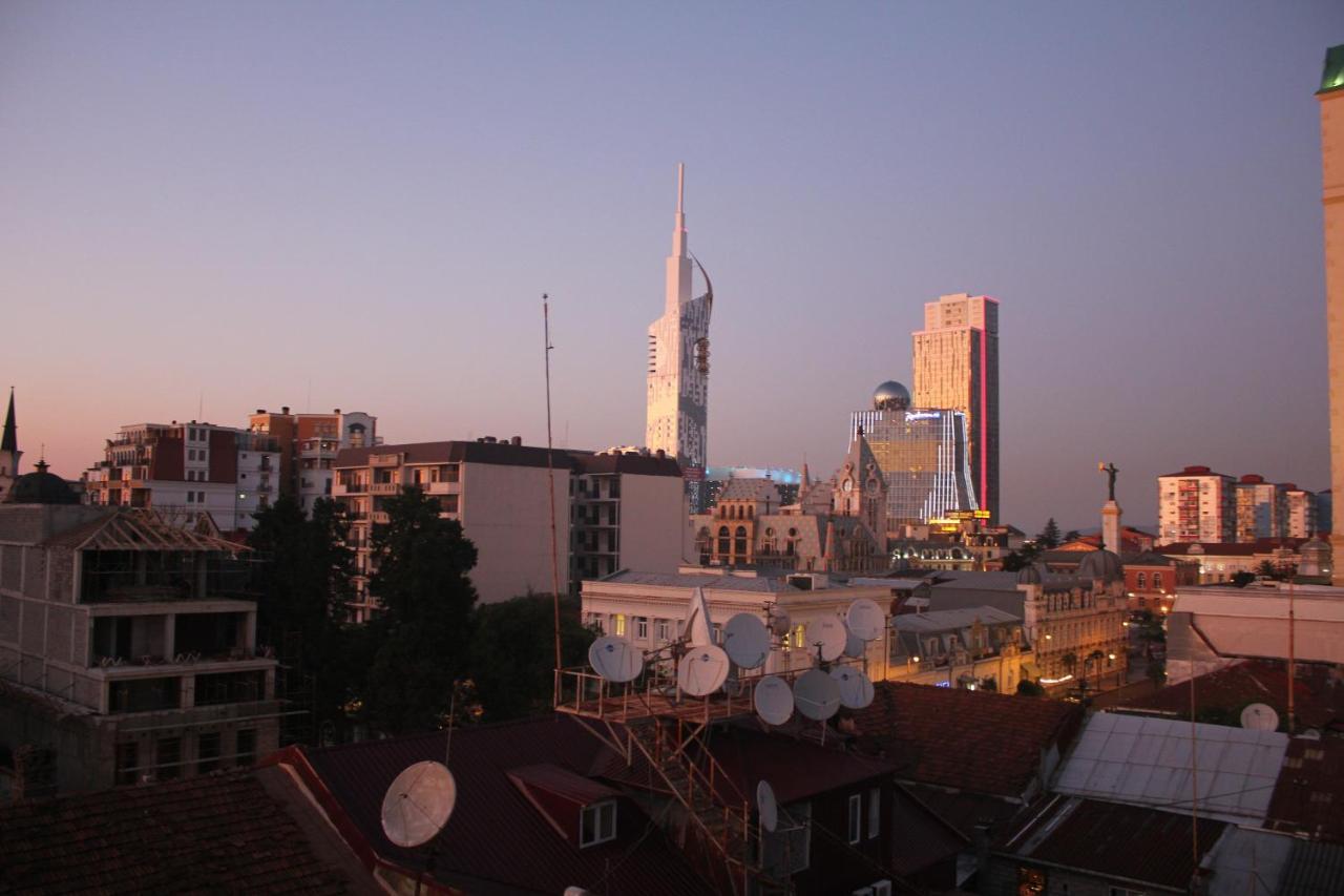 Melini Boutique Hotel Батумі Екстер'єр фото